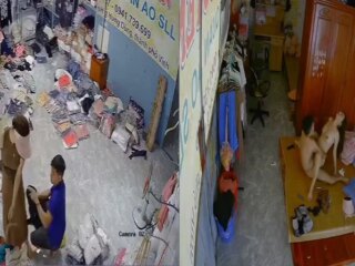 Hack camera vợ chồng chủ shop quần áo Vinh – Phần 1